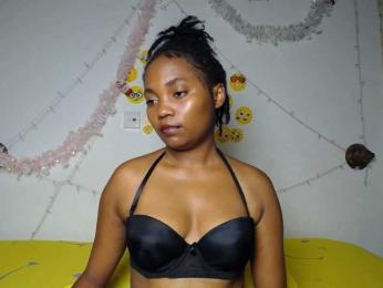 LilyClara webcam model stream image