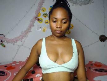 LilyClara webcam model stream image