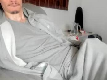moderdelier webcam model stream image