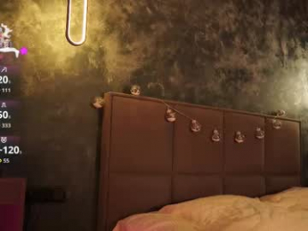 moonelly webcam chaturbate model stream image