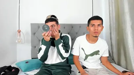 your_d0ll1 webcam model stream image