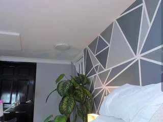 charolbruce webcam model stream image