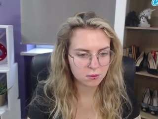 zoeyfancy webcam model stream image
