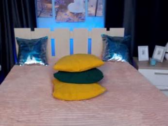 evarey_ webcam model stream image