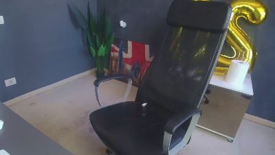 OscarWills webcam model stream image