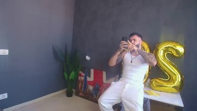 OscarWills webcam model stream image
