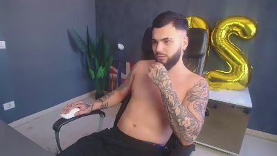 OscarWills webcam model stream image