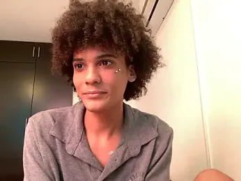 Max_Rain webcam stripchat model stream image