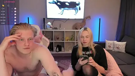Enjoyment_place webcam model stream image