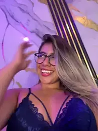 sara_calderon webcam model stream image
