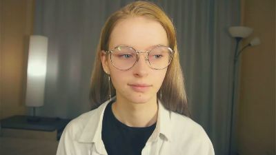 MertieAlie webcam model stream image