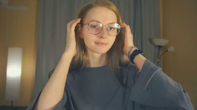 MertieAlie webcam model stream image