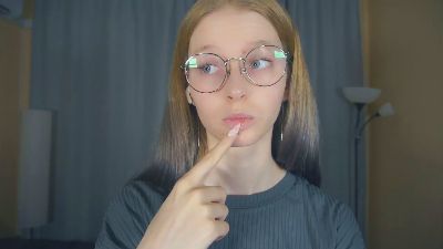 MertieAlie webcam model stream image