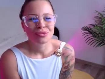 blueyeskate webcam model stream image