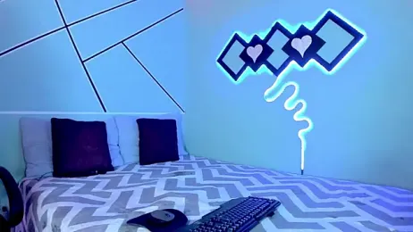 TOM_NATASHA webcam model stream image