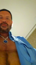 Hotbull100 webcam model stream image