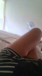 Molly1977 webcam model stream image