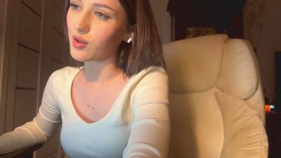 AdeliaDerousse webcam cam4 model stream image