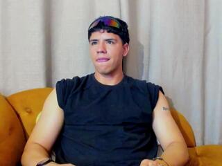 Tobias Vega webcam model stream image