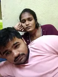 Desi_hot_bhabhi webcam stripchat model stream image