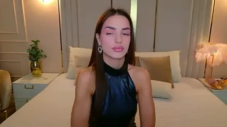 BellaHalles webcam model stream image