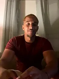 Axel_black10 webcam model stream image