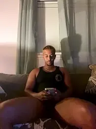 Axel_black10 webcam model stream image