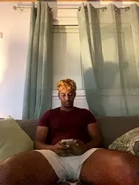 Axel_black10 webcam model stream image