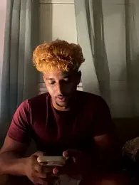 Axel_black10 webcam model stream image