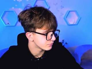 travis-wolf webcam model stream image