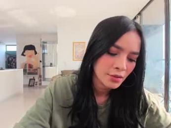 nicolemanson webcam model stream image