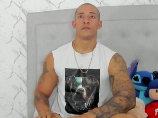 Luigi Ferrara webcam model stream image