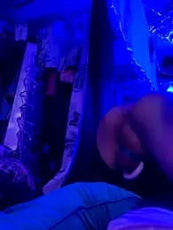 gurlnips webcam model stream image