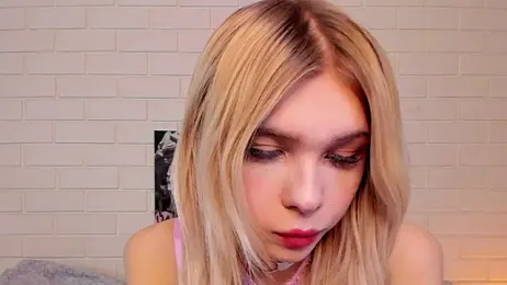 Blondy_Fina webcam model stream image