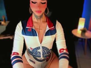 alice-christina webcam model stream image