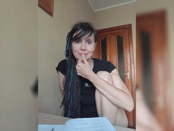 Hellenalonenochka webcam model stream image
