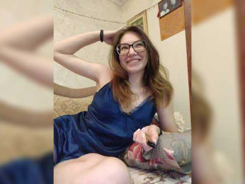 KittyMiracle webcam model stream image