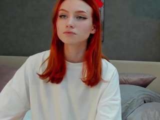 molly-rouge webcam model stream image