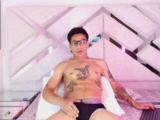 Xavier Max webcam model stream image