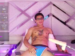 Xavier Max webcam model stream image