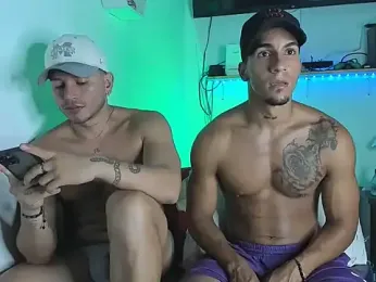 james_and_maxx2 webcam model stream image
