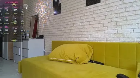 PeachyLina webcam model stream image
