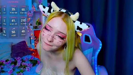 ElswythCovil webcam model stream image
