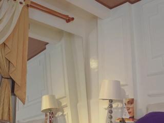 Abril Colls webcam model stream image