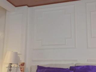 Abril Colls webcam model stream image
