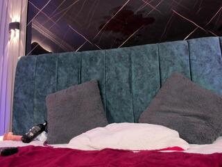 Emma Steele webcam flirt4free model stream image