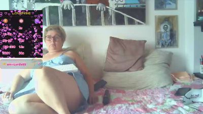 MCWild2 webcam model stream image