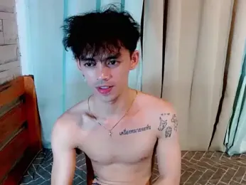 urhunky_boy webcam model stream image