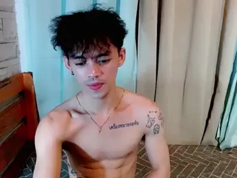 urhunky_boy webcam model stream image