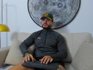 Myke Owen webcam model stream image